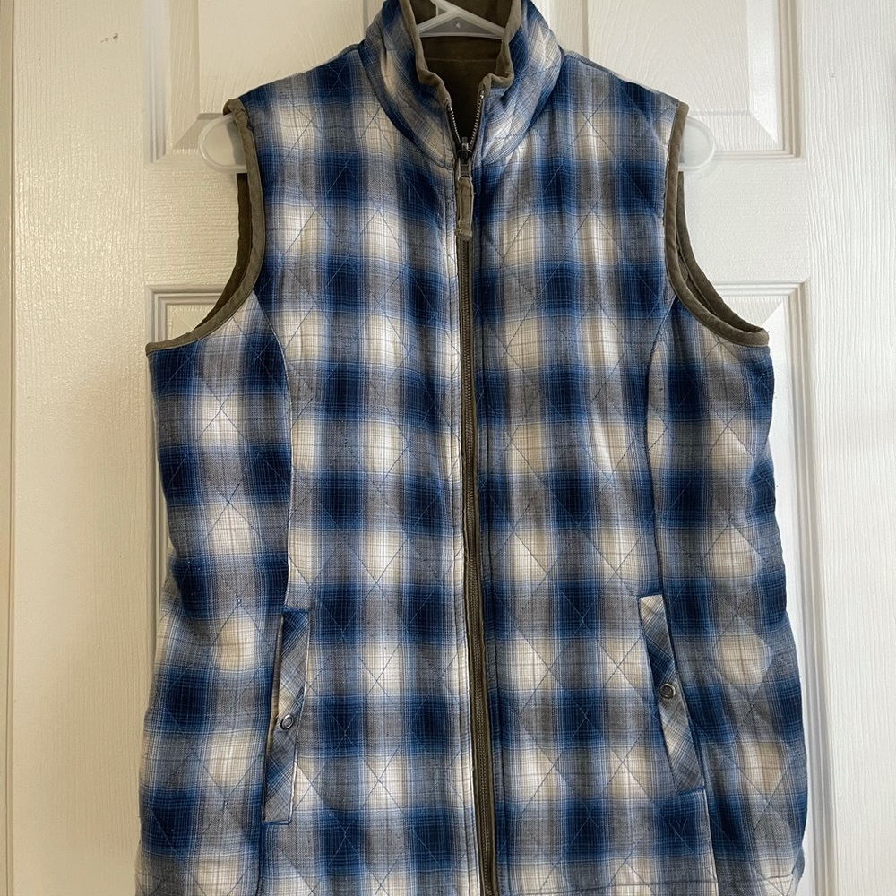 No brand vest